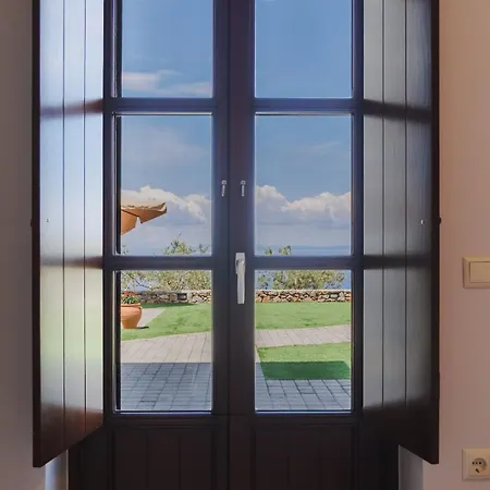 Lejlighed 'acroterra Stone House', Areopoli, Mani *
